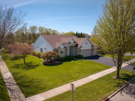 1502 Hartsburg Lane North Aurora IL 60542