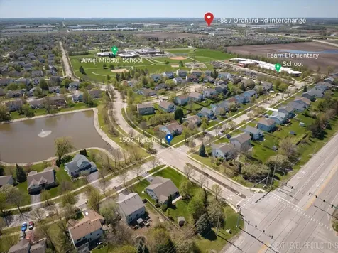 1502 Hartsburg Lane North Aurora IL 60542