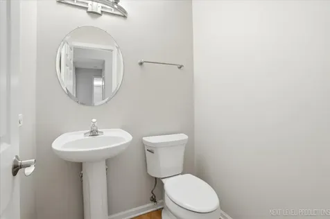 1502 Hartsburg Lane North Aurora IL 60542