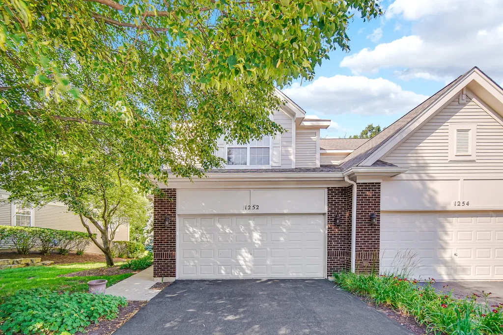 1252 Townes Circle Aurora IL 60502