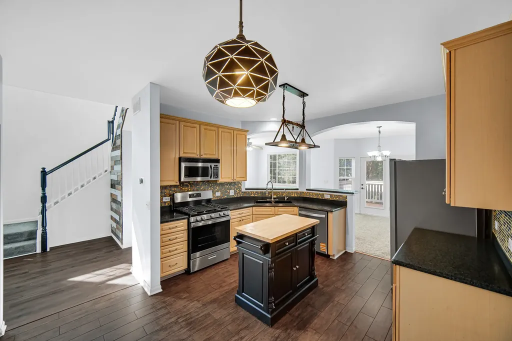 1252 Townes Circle Aurora IL 60502