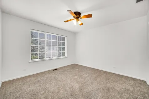 1252 Townes Circle Aurora IL 60502