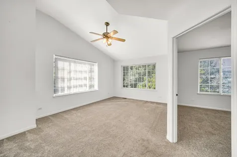 1252 Townes Circle Aurora IL 60502