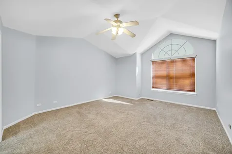 1252 Townes Circle Aurora IL 60502