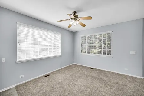 1252 Townes Circle Aurora IL 60502