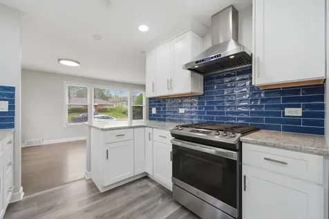 9527 Lowell Avenue Skokie IL 60076