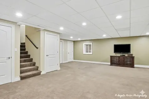 803 Silver Glen Road Mchenry IL 60050