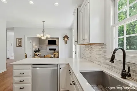 803 Silver Glen Road Mchenry IL 60050