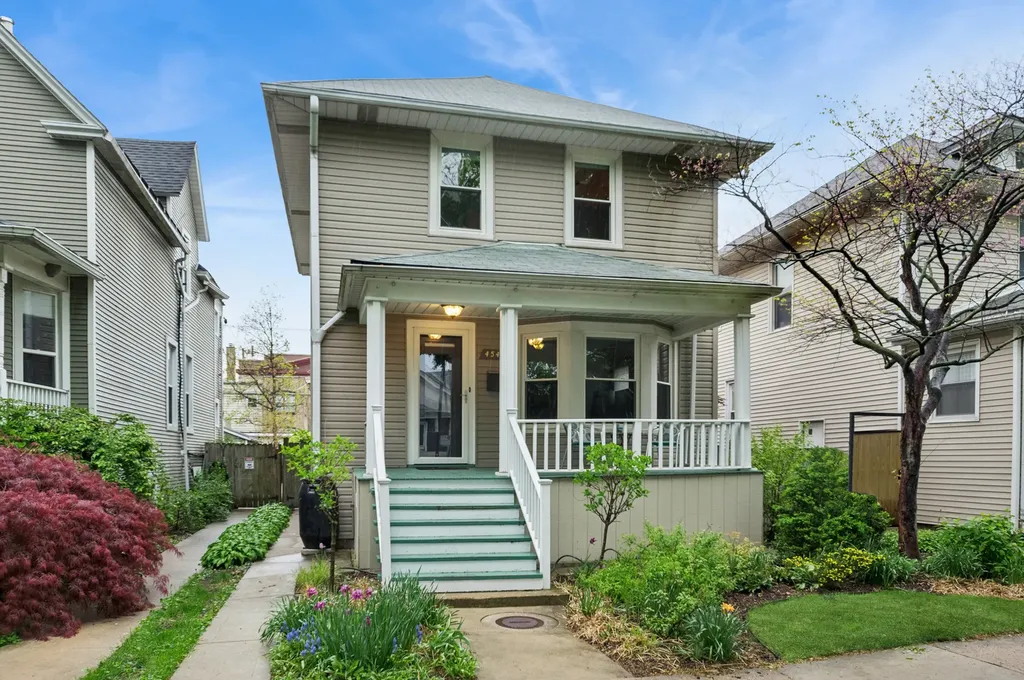 4549 North Springfield Avenue Chicago IL 60625