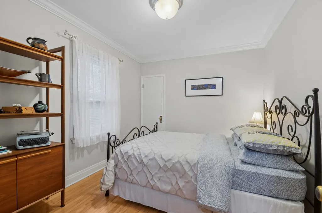 4549 North Springfield Avenue Chicago IL 60625