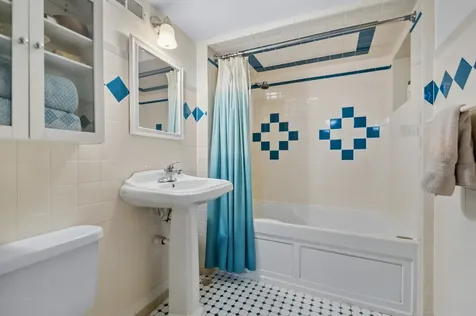 4549 North Springfield Avenue Chicago IL 60625