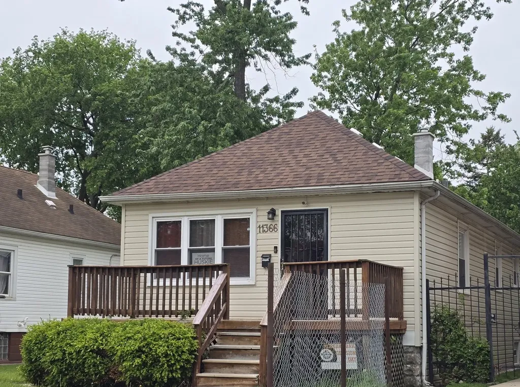 11366 South Hermosa Avenue Chicago IL 60643