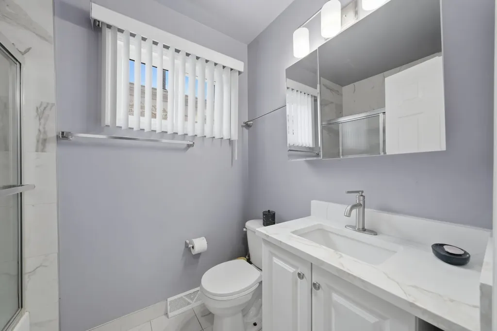 6909 South Ada Street Chicago IL 60636