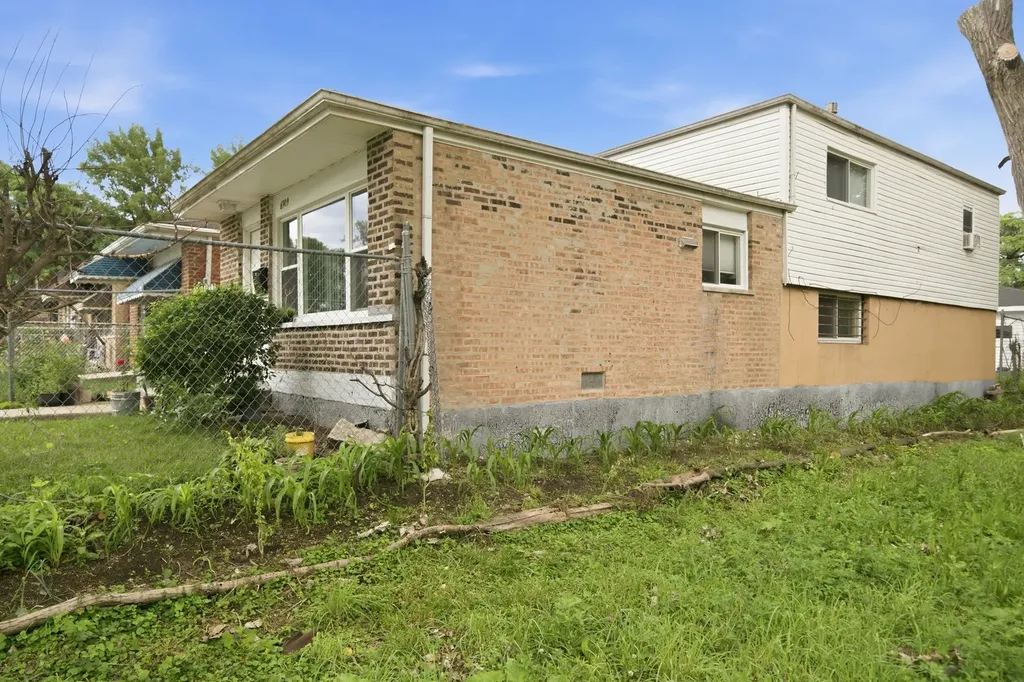 6909 South Ada Street Chicago IL 60636