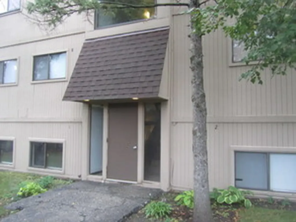 48 Oak Hill Colony Fox Lake IL 60020