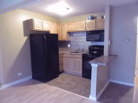 48 Oak Hill Colony Fox Lake IL 60020
