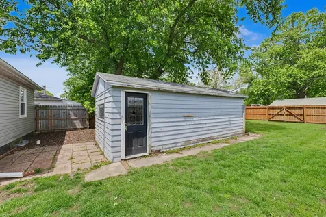 210 North Street Fisher IL 61843