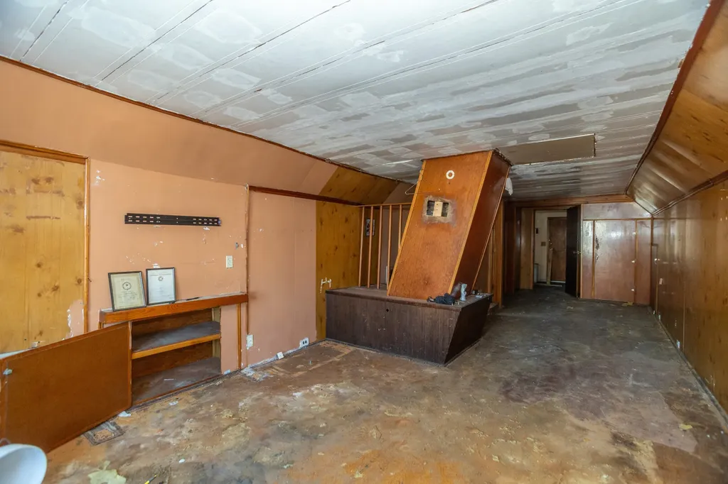 1541 West Marquette Road Chicago IL 60636