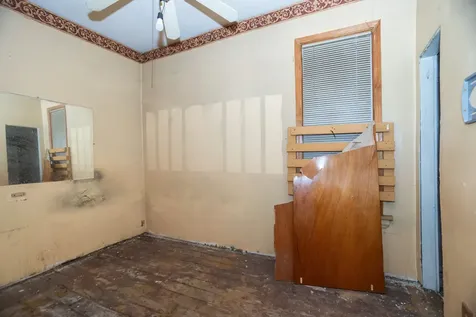1541 West Marquette Road Chicago IL 60636