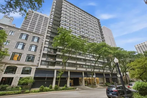 33 East Cedar Street Chicago IL 60611