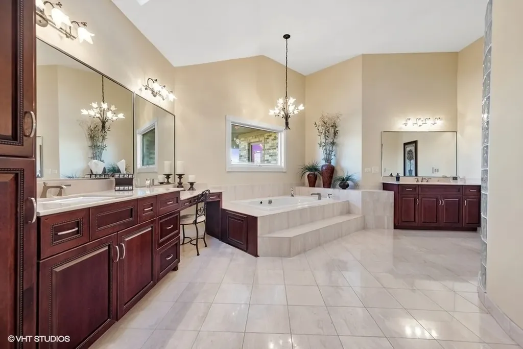 25860 Prairie Hill Lane Plainfield IL 60585