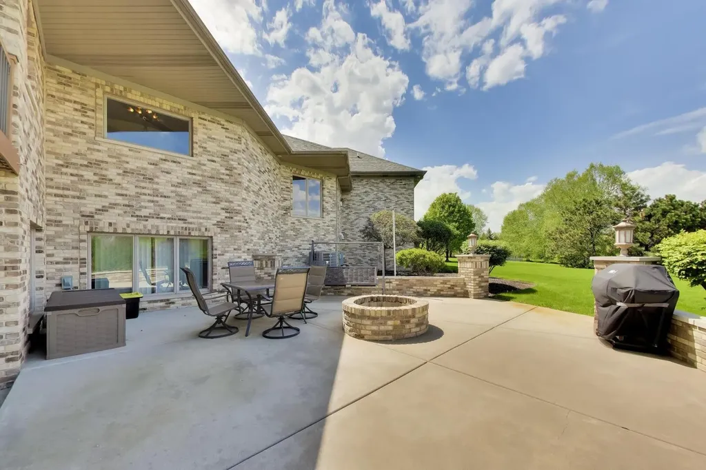 25860 Prairie Hill Lane Plainfield IL 60585