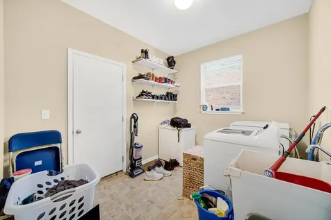 117 Bowman Street Matteson IL 60443