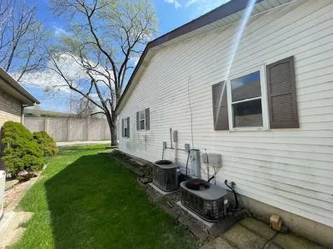 12756 South Loveland Street Alsip IL 60803