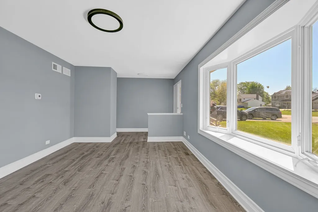 28W502 Leverenz Road Naperville IL 60564