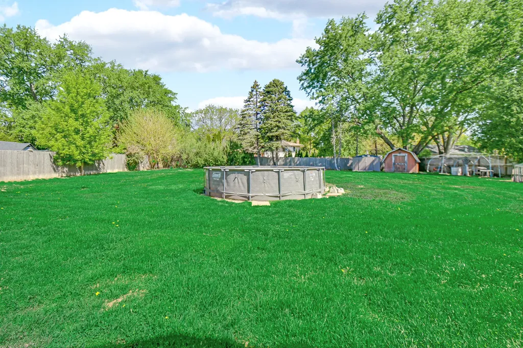28W502 Leverenz Road Naperville IL 60564