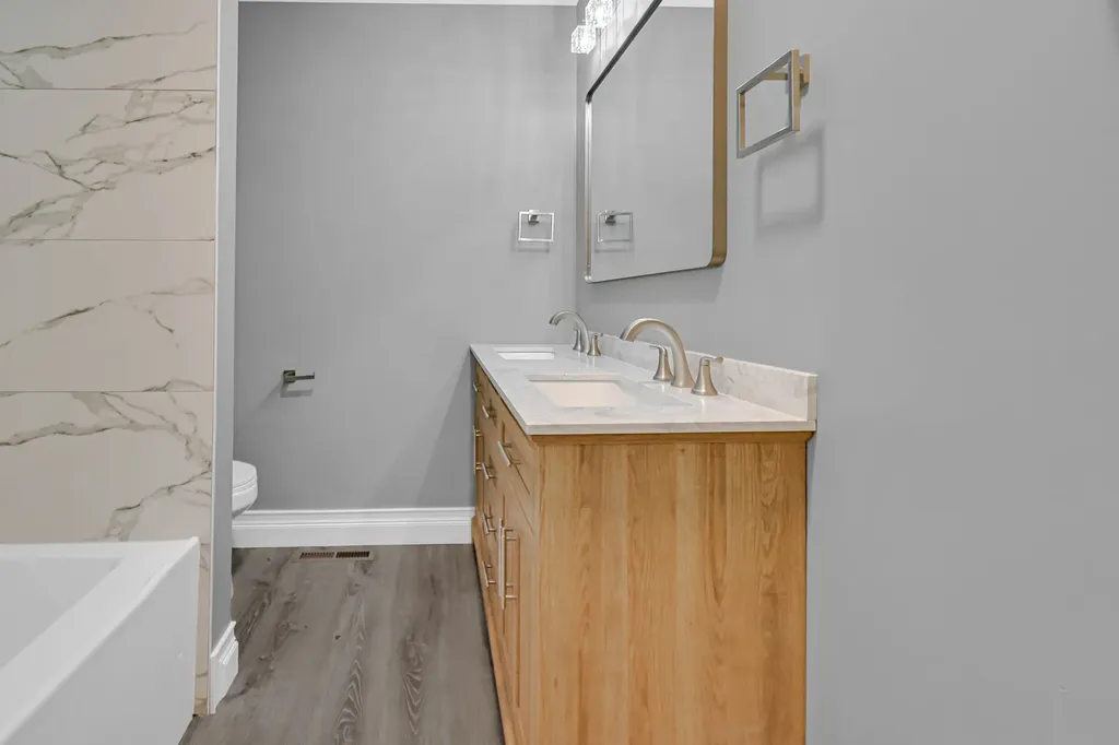 28W502 Leverenz Road Naperville IL 60564