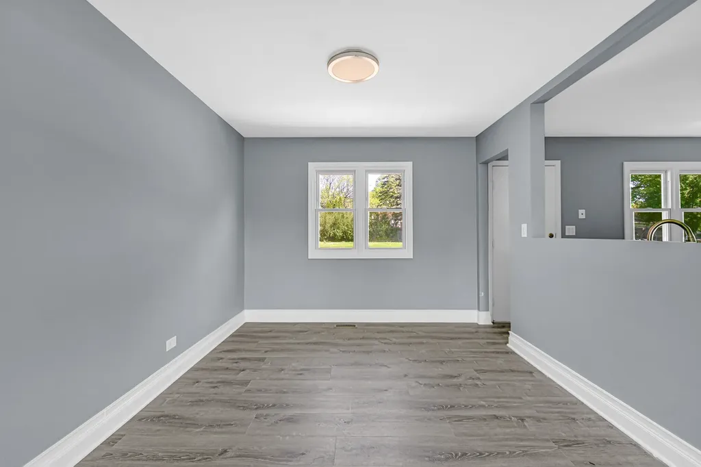 28W502 Leverenz Road Naperville IL 60564