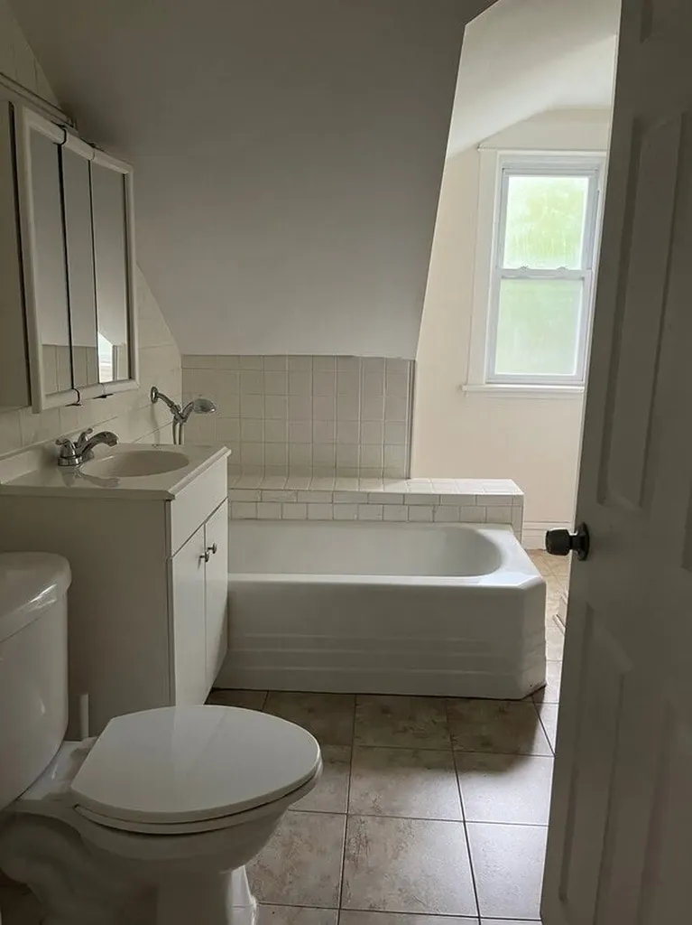 5484 West Gettysburg Street Chicago IL 60630