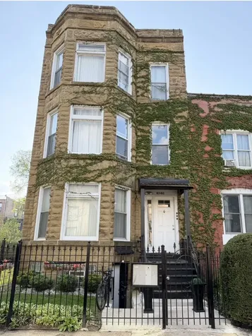 4340 South Berkeley Avenue Chicago IL 60653