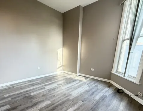 4340 South Berkeley Avenue Chicago IL 60653