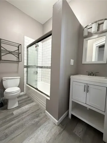 4340 South Berkeley Avenue Chicago IL 60653