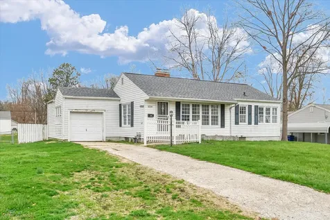 3234 East Fulton Avenue Decatur IL 62521