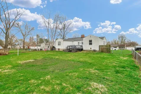 3234 East Fulton Avenue Decatur IL 62521