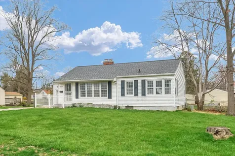 3234 East Fulton Avenue Decatur IL 62521