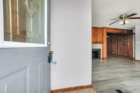3234 East Fulton Avenue Decatur IL 62521