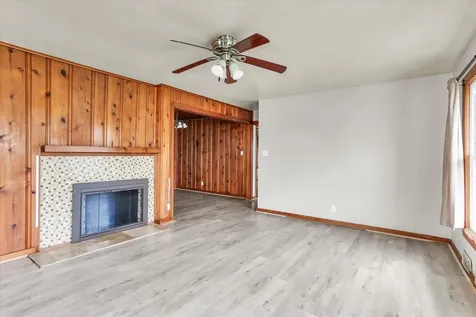 3234 East Fulton Avenue Decatur IL 62521