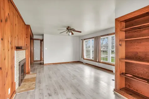 3234 East Fulton Avenue Decatur IL 62521