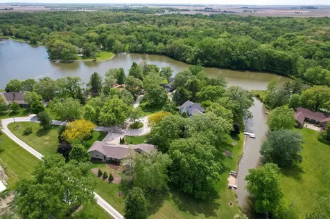 3260 Greenwood Drive Dewey IL 61840