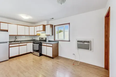 4234 North Mcvicker Avenue Chicago IL 60634