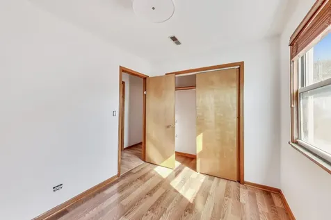 4234 North Mcvicker Avenue Chicago IL 60634
