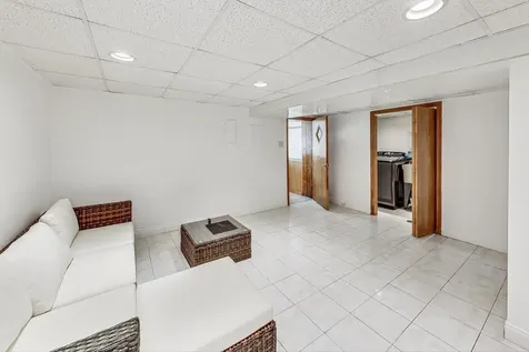 4234 North Mcvicker Avenue Chicago IL 60634