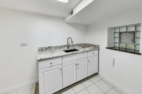 4234 North Mcvicker Avenue Chicago IL 60634