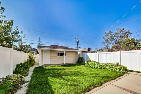 4234 North Mcvicker Avenue Chicago IL 60634