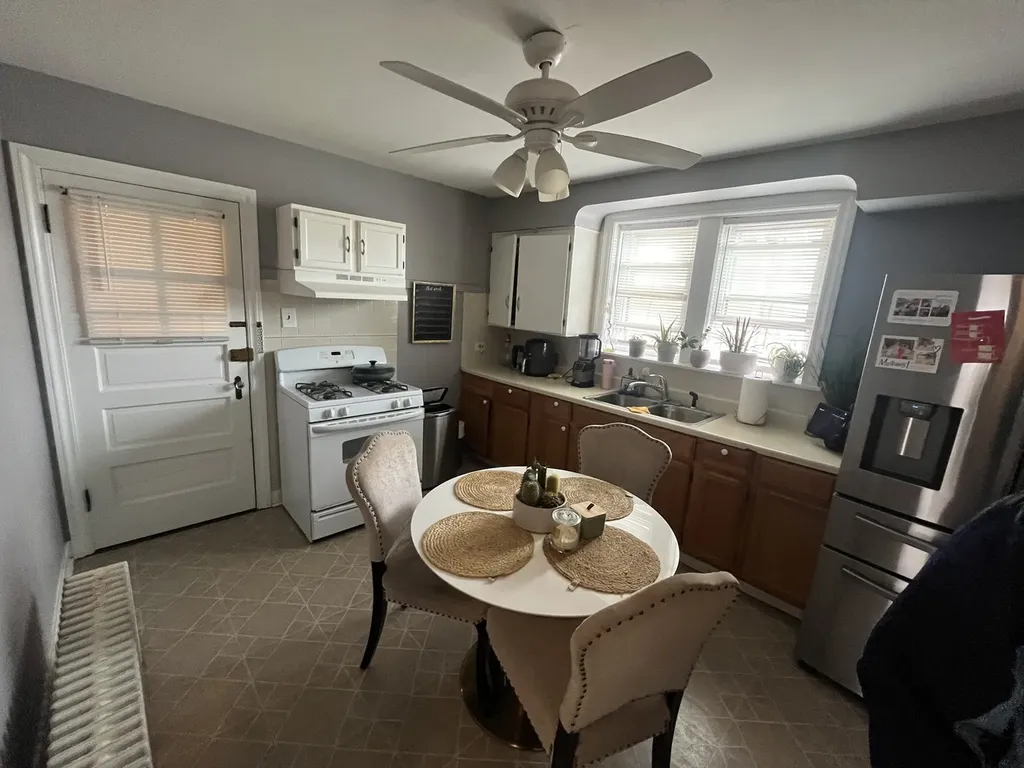 5834 South Keeler Avenue Chicago IL 60629