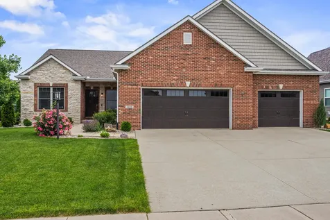 1604 Kassen Avenue Mahomet IL 61853